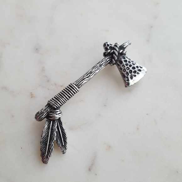 🌙SARAH COVENTRY Tomahawk Feather Brooch - Picture 3 of 6